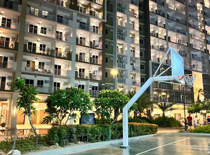 Lark Staycation Aparthotel